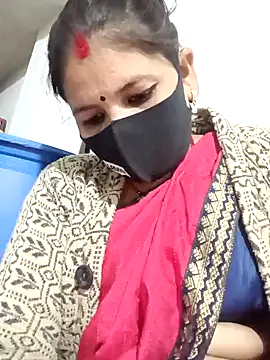 Snapshot of Riyaa-Devi chatting on 12/18/24, 04:39 Riyaa-Devi online show from 12/18/24, 04:39