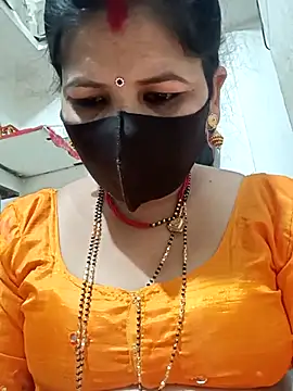 Snapshot of Riyaa-Devi chatting on 02/19/25, 05:49 Riyaa-Devi online show from 02/19/25, 05:49