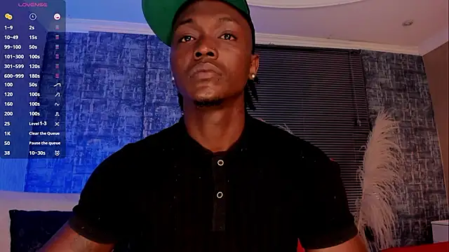 Snapshot of DannSmmith chatting on 02/12/26, 05:13 DannSmmith online show from 02/12/26, 05:13