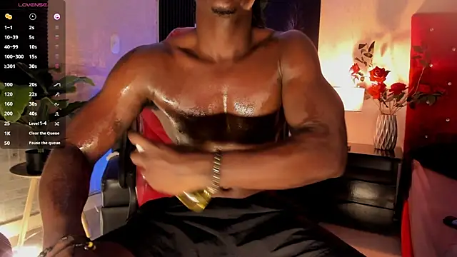 Snapshot of DannSmmith chatting on 02/13/26, 04:52 DannSmmith online show from 02/13/26, 04:52