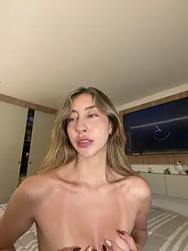 lua ferch   online show from 05/19/26, 01:56
