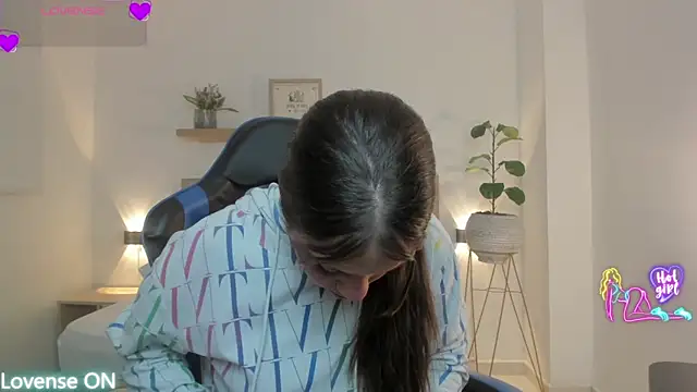 nataly rodri online show from 03/28/26, 02:00