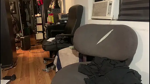 Snapshot of leanjamesdean chatting on 12/05/24, 05:15 leanjamesdean online show from 12/05/24, 05:15