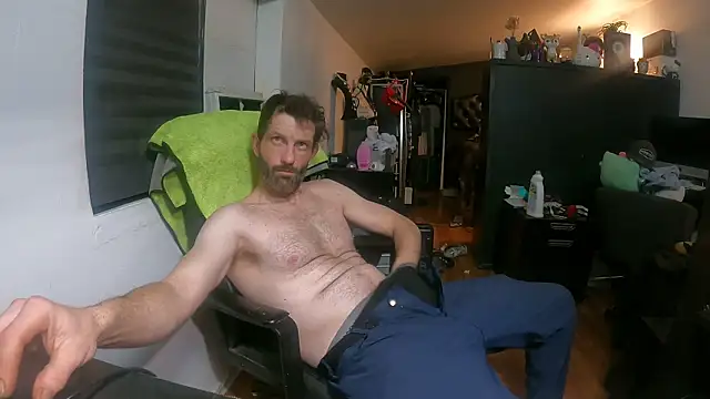 Snapshot of leanjamesdean chatting on 02/20/25, 02:07 leanjamesdean online show from 02/20/25, 02:07