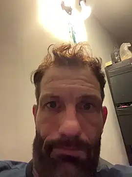 Snapshot of leanjamesdean chatting on 11/08/25, 10:15 leanjamesdean online show from 11/08/25, 10:15