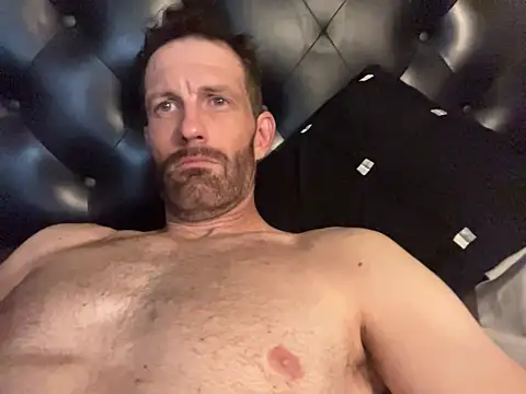 Snapshot of leanjamesdean chatting on 11/11/25, 11:21 leanjamesdean online show from 11/11/25, 11:21