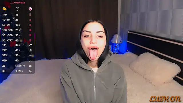 Kemi  Jordan online show from 01/28/25, 01:05