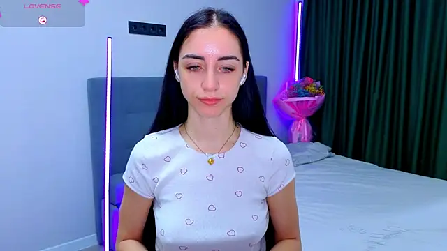 Kemi  Jordan online show from 04/07/26, 07:42