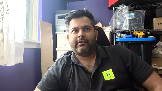 Snapshot of Sakhtlaundaz chatting on 05/04/26, 12:45 Sakhtlaundaz online show from 05/04/26, 12:45