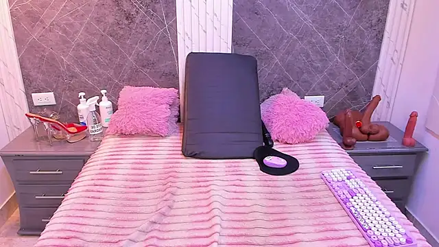 AndreaFletcher online show from 02/09/26, 07:40