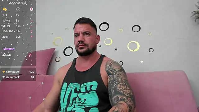Snapshot of musclemonster31 chatting on 01/20/25, 03:37 musclemonster31 online show from 01/20/25, 03:37