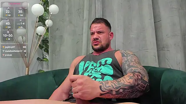 Snapshot of musclemonster31 chatting on 02/25/25, 07:20 musclemonster31 online show from 02/25/25, 07:20