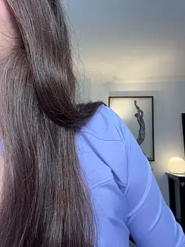 AmelieLaurent  online show from 04/27/26, 04:05