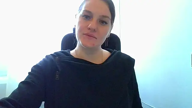 Snapshot of EndlessLustX chatting on 02/04/25, 09:07 EndlessLustX online show from 02/04/25, 09:07