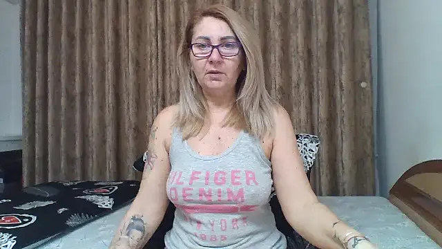 PussyEvely online show from 02/18/26, 04:52