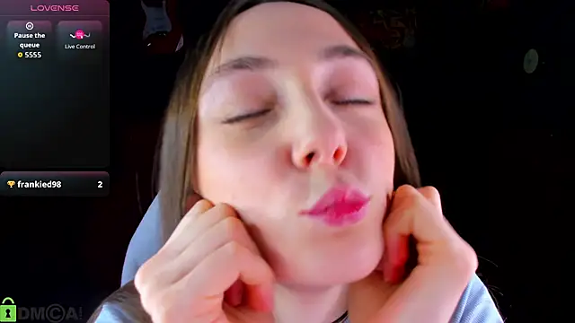 Snapshot of Lexi_Split chatting on 02/04/26, 01:33 Lexi Split online show from 02/04/26, 01:33