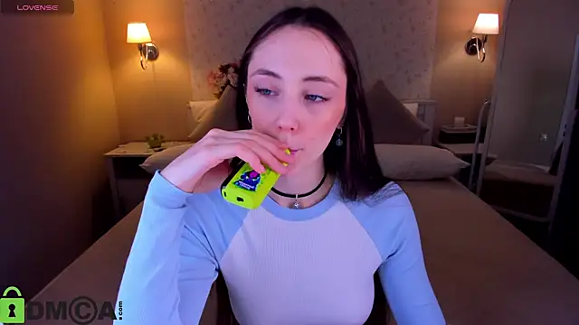 Snapshot of Lexi_Split chatting on 03/01/26, 04:25 Lexi Split online show from 03/01/26, 04:25