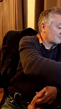 Snapshot of MichOxxford chatting on 10/20/25, 11:54 MichOxxford online show from 10/20/25, 11:54