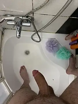 Snapshot of kasbey00 chatting on 11/24/25, 08:08 kasbey00 online show from 11/24/25, 08:08