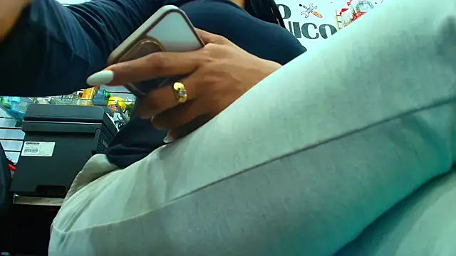 SQUIRT4UMEGAN online show from 10/03/25, 08:50