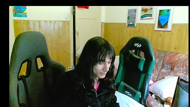 calliemaggotbone online show from 12/22/25, 02:58