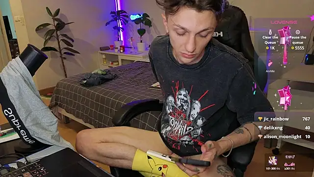 Tima Lexikov  online show from 12/25/24, 08:51