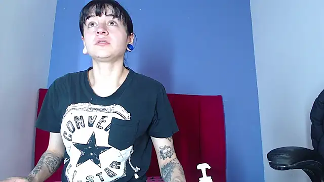 Snapshot of amarycm969 chatting on 03/08/25, 04:12 amarycm969 online show from 03/08/25, 04:12