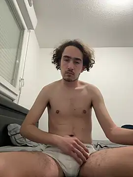 meilleurmodele online show from 03/07/25, 10:32