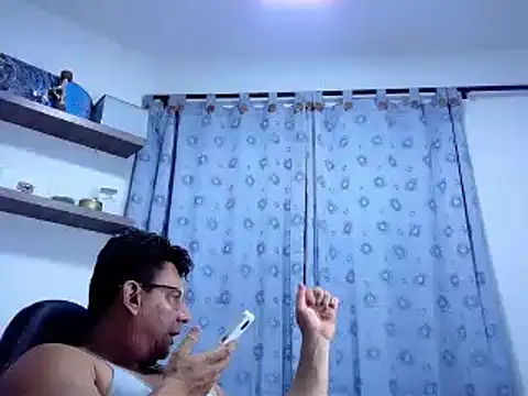 Snapshot of pedropicapi chatting on 03/13/25, 10:32 pedropicapi online show from 03/13/25, 10:32