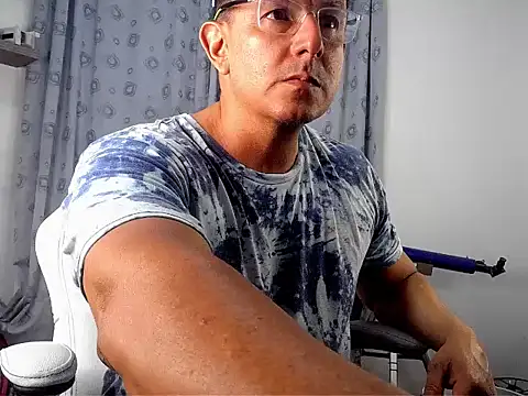 Snapshot of pedropicapi chatting on 09/17/25, 03:08 pedropicapi online show from 09/17/25, 03:08