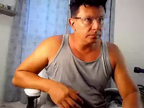 Snapshot of pedropicapi chatting on 10/28/25, 03:25 pedropicapi online show from 10/28/25, 03:25