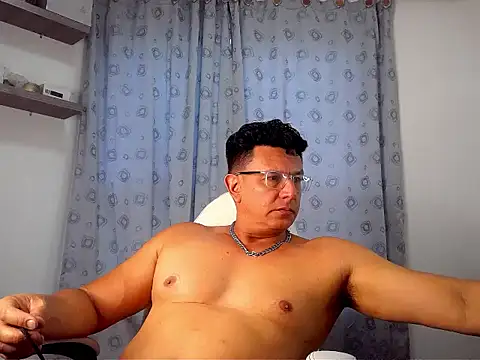 Snapshot of pedropicapi chatting on 11/16/25, 08:47 pedropicapi online show from 11/16/25, 08:47