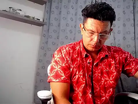 Snapshot of pedropicapi chatting on 11/19/25, 01:16 pedropicapi online show from 11/19/25, 01:16