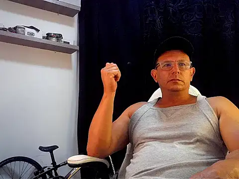 Snapshot of pedropicapi chatting on 02/27/26, 01:16 pedropicapi online show from 02/27/26, 01:16