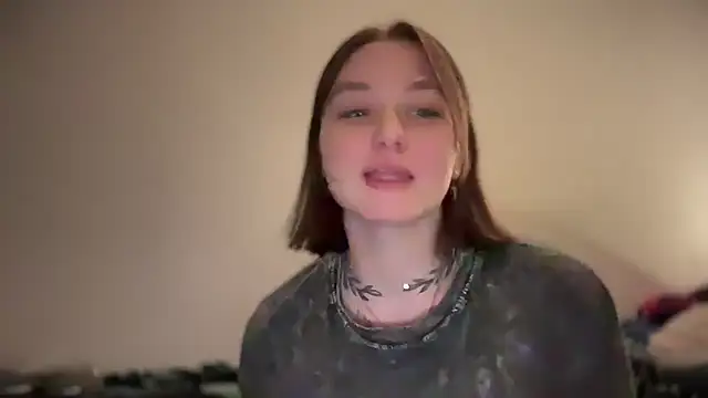 Snapshot of Isabel-Bailey chatting on 02/20/25, 10:04 Isabel-Bailey online show from 02/20/25, 10:04