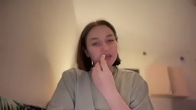 Snapshot of Isabel-Bailey chatting on 02/26/25, 10:09 Isabel-Bailey online show from 02/26/25, 10:09