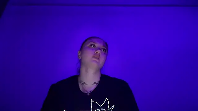 Snapshot of Isabel-Bailey chatting on 11/15/25, 09:21 Isabel-Bailey online show from 11/15/25, 09:21