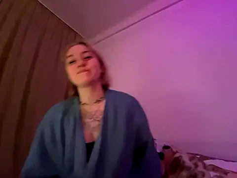 Snapshot of Isabel-Bailey chatting on 12/16/25, 07:41 Isabel-Bailey online show from 12/16/25, 07:41