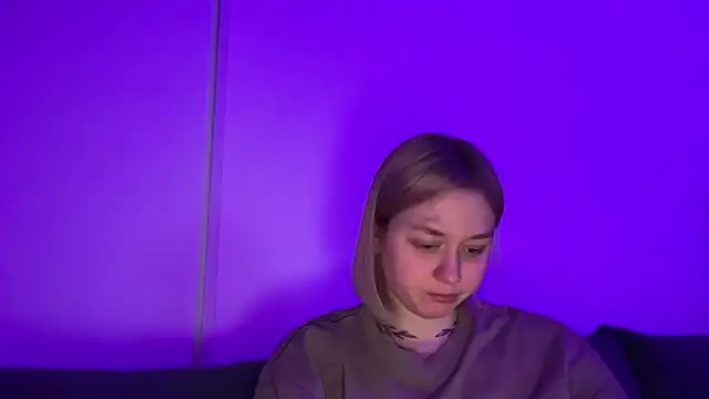 Snapshot of Isabel-Bailey chatting on 02/17/26, 09:10 Isabel-Bailey online show from 02/17/26, 09:10