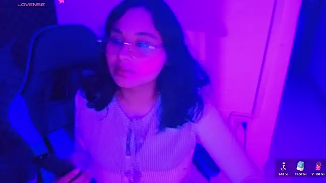 Cuteprincess21 online show from 02/19/26, 01:45