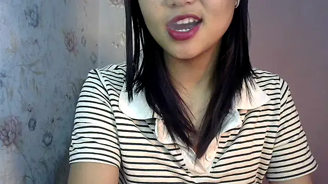 Snapshot of cute_sapna chatting on 02/11/25, 06:44 cute sapna online show from 02/11/25, 06:44