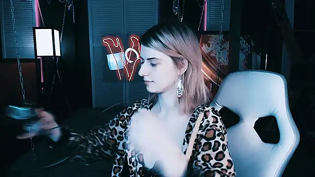 Noah ElmerX online show from 01/10/25, 08:15