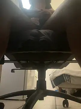 YesTheSexiest online show from 01/18/26, 12:31