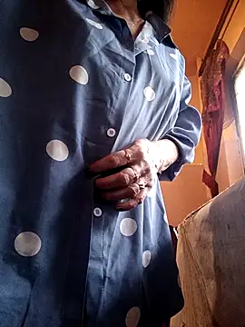 Lovely Lori online show from 12/01/25, 05:01