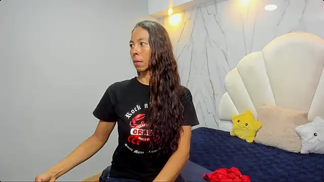 Rosalinda Cortez online show from 01/27/25, 04:01