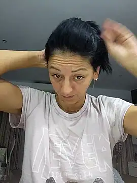 Snapshot of bruneta_sexy23 chatting on 10/26/25, 05:24 bruneta sexy23 online show from 10/26/25, 05:24