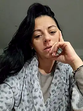 bruneta sexy23 online show from 01/07/26, 04:48