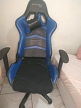 Rafaelayamazaki online show from 04/17/26, 02:09