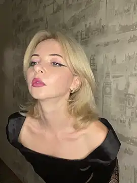 Kristina03 online show from 04/16/26, 08:31