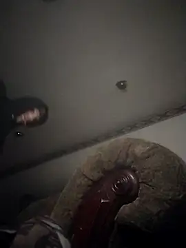 Snapshot of Cushington chatting on 12/01/25, 02:22 Cushington online show from 12/01/25, 02:22